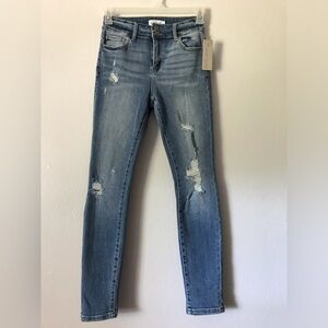 CELLO Womens / Juniors Cropped Skinny Distressed Blue Jeans Size 7 NWT